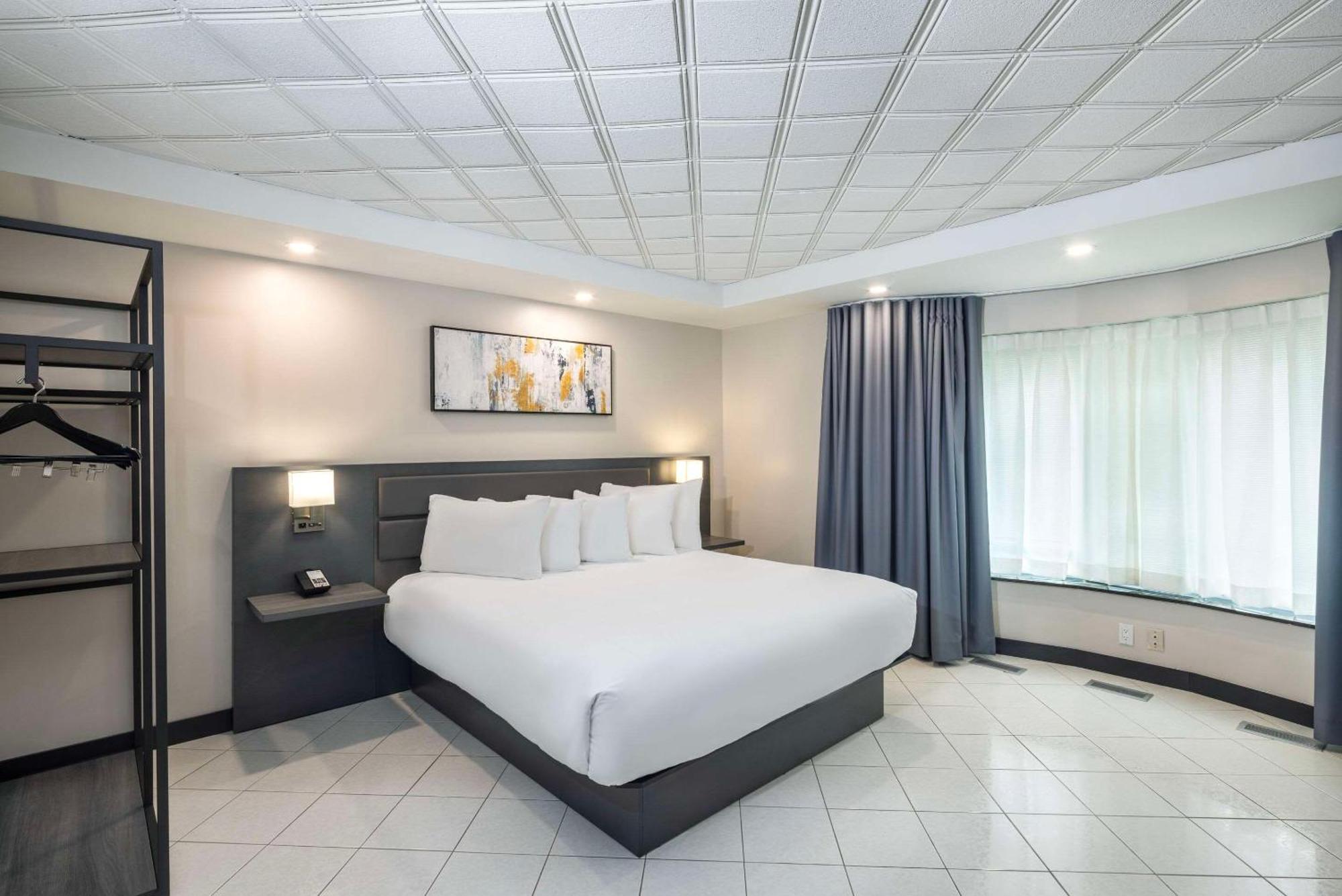 Les Suites De Laviolette Ascend Hotel Collection Труа-Ривьер Экстерьер фото