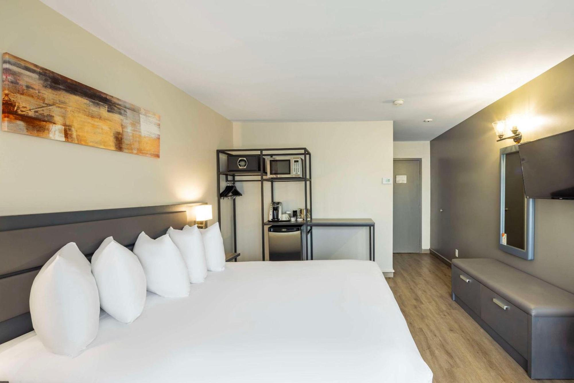 Les Suites De Laviolette Ascend Hotel Collection Труа-Ривьер Экстерьер фото